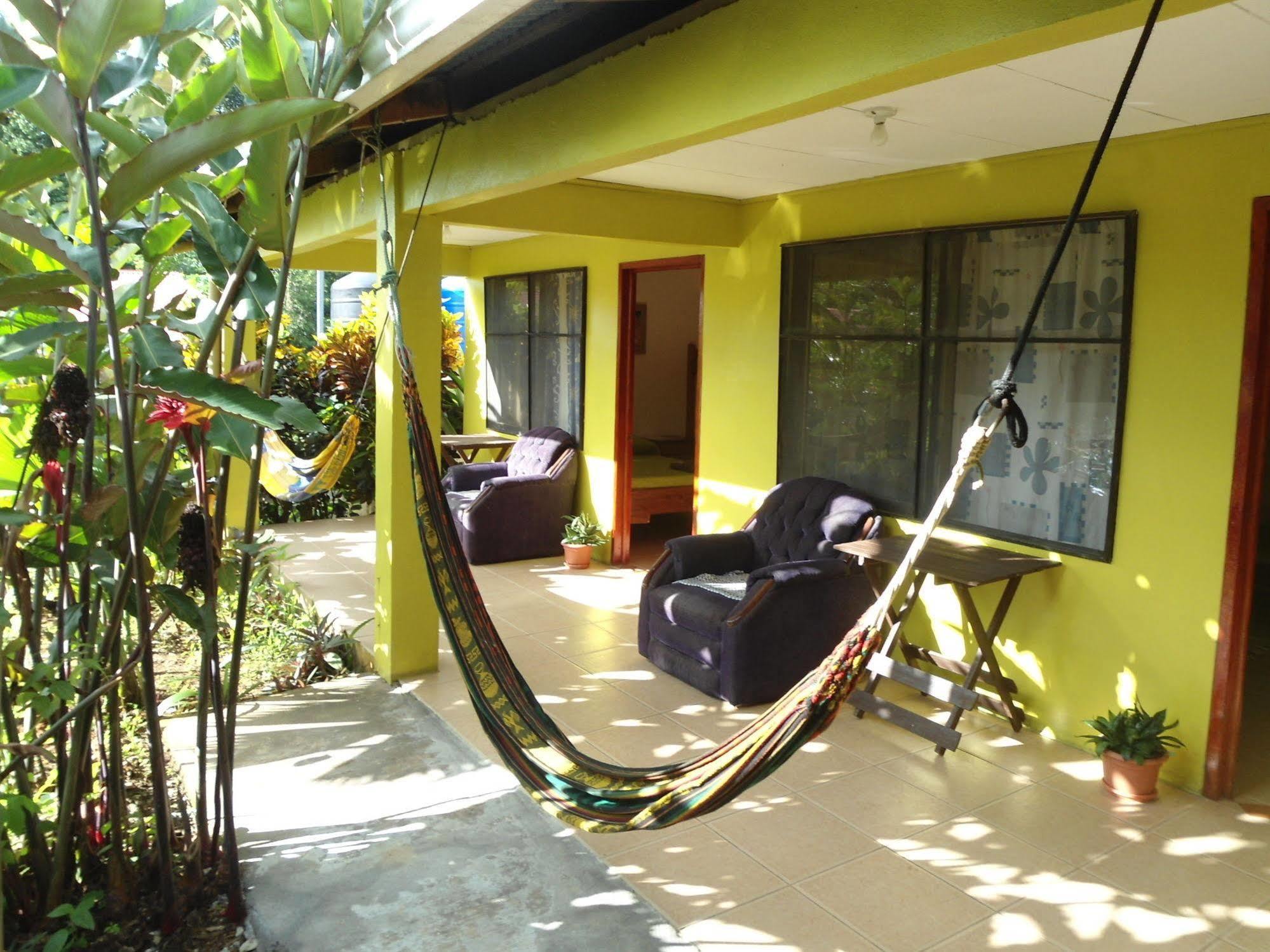Cabinas Pura Vida B&B Tour Operator Drakes Bay エクステリア 写真