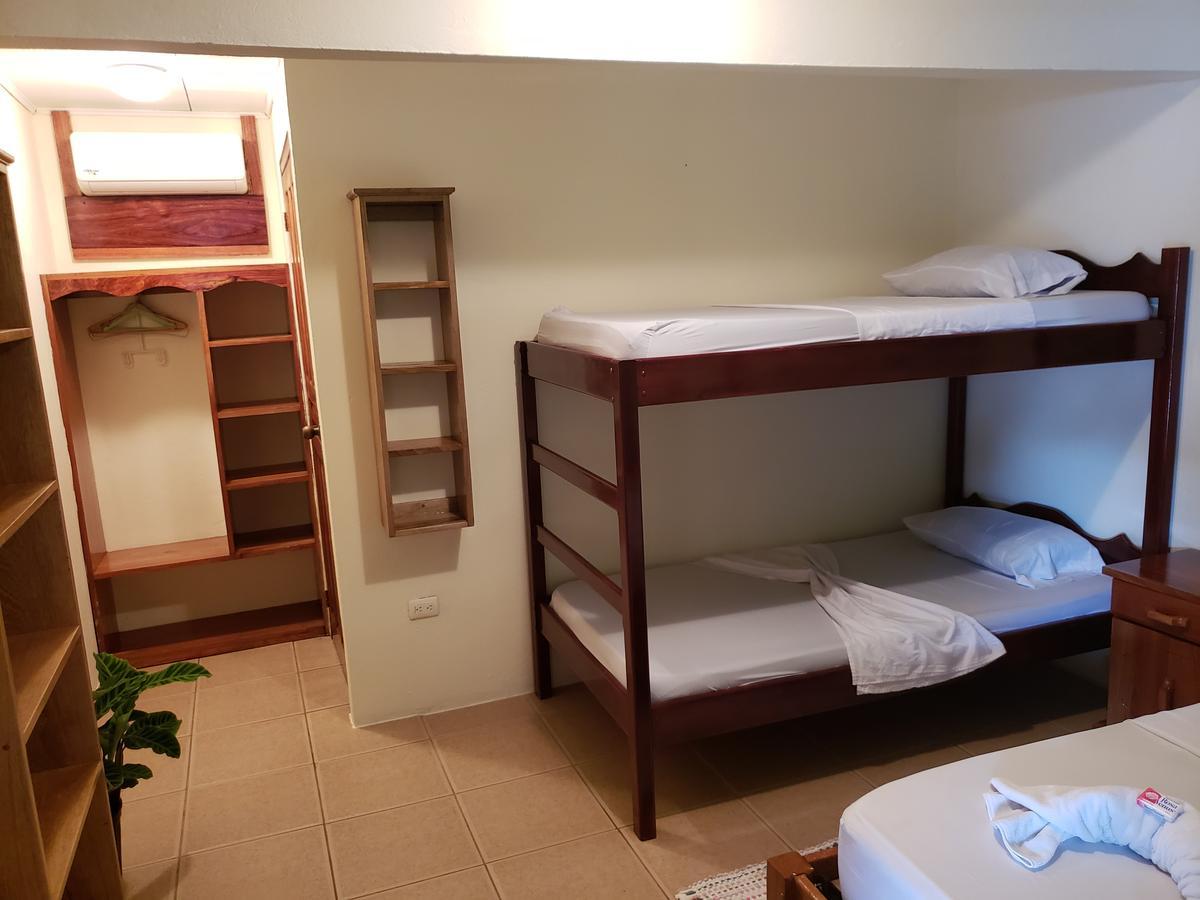 Cabinas Pura Vida B&B Tour Operator Drakes Bay エクステリア 写真