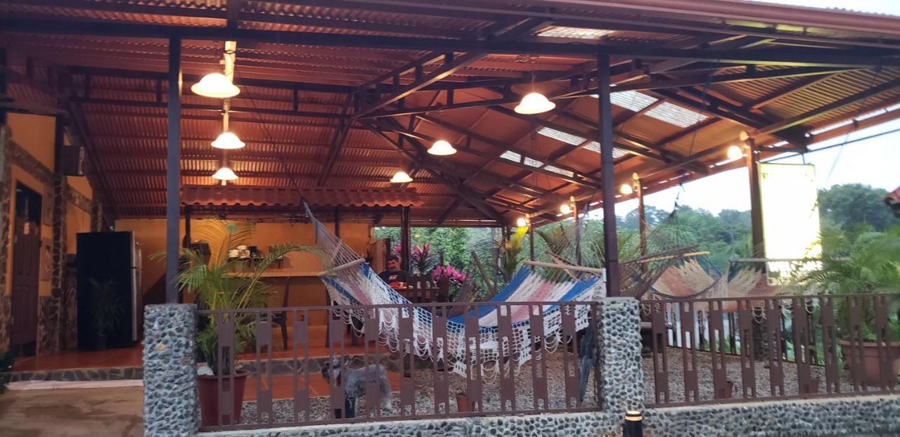 Cabinas Pura Vida B&B Tour Operator Drakes Bay エクステリア 写真