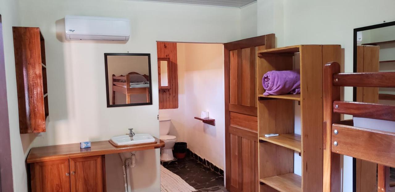 Cabinas Pura Vida B&B Tour Operator Drakes Bay エクステリア 写真